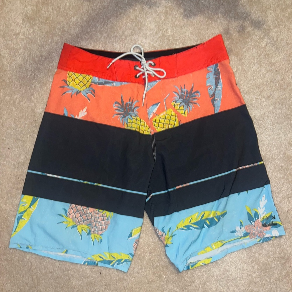 Billabong retro pineapple drink print, size 30
